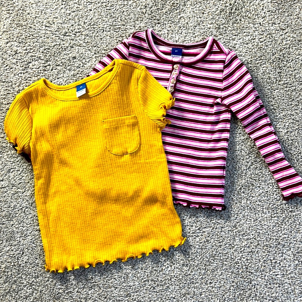 Bundle of 3t toddler shirts
